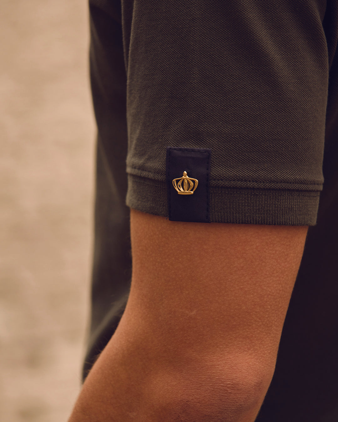 crownsbrug-polo-olive-detail